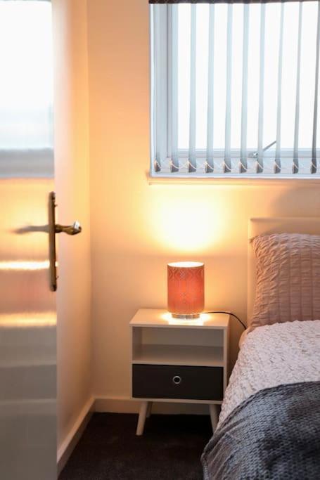 Lovely Staycation With Family Free Parking & Wifi Apartment Leeds (West Yorkshire)