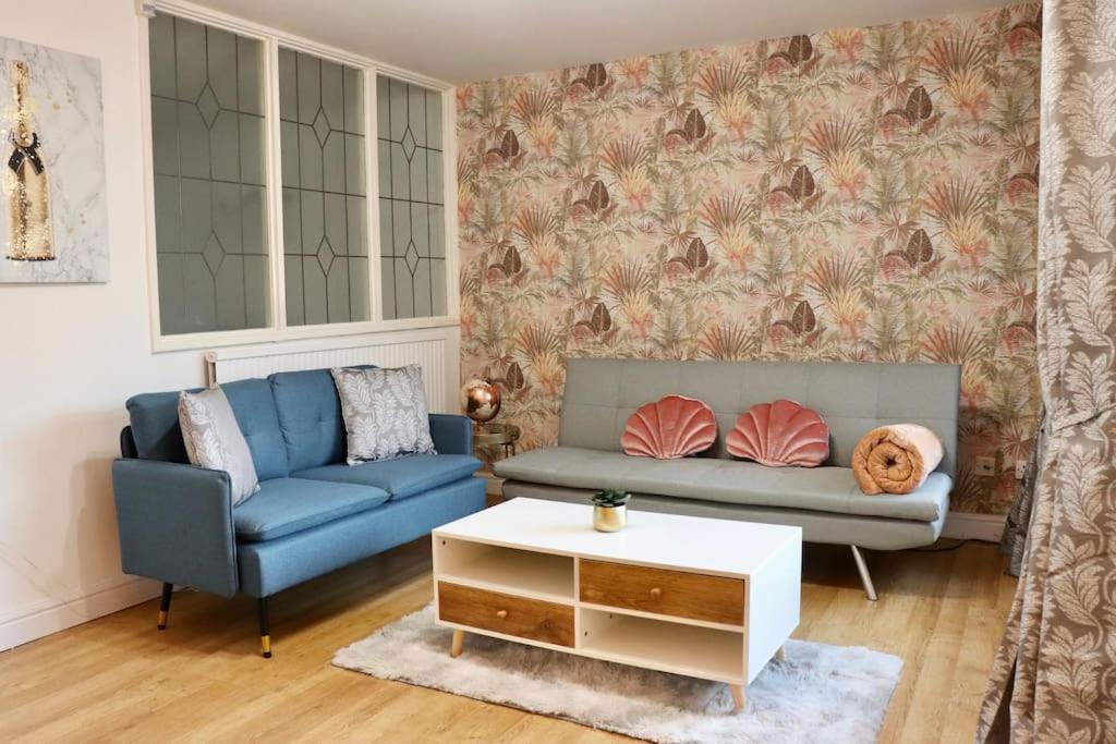 Lovely Staycation With Family Free Parking & Wifi * Leeds (West Yorkshire)
