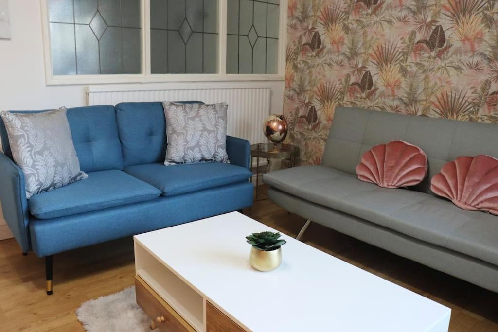 Apartment Lovely Staycation With Family Free Parking & Wifi Leeds (West Yorkshire)