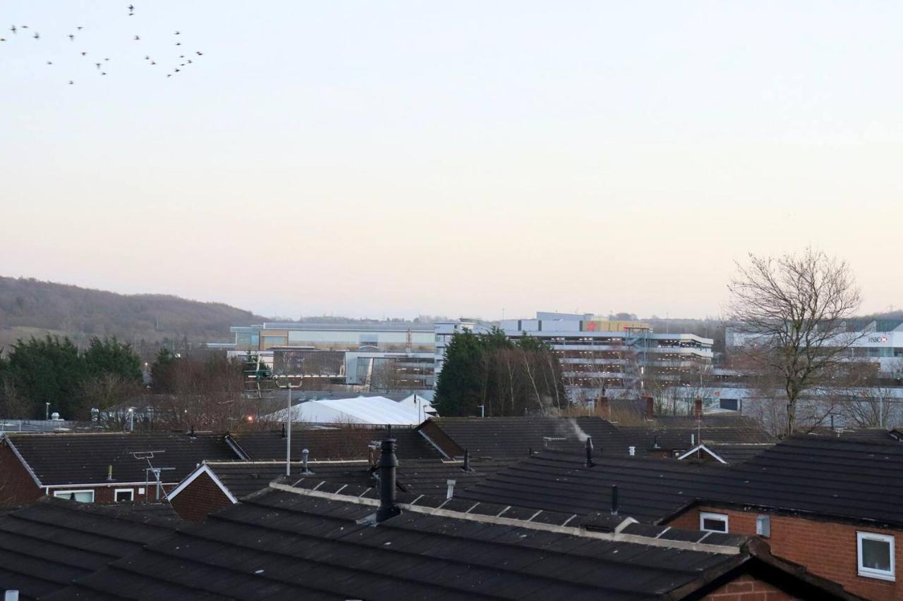 Lovely Staycation With Family Free Parking & Wifi Apartment Leeds (West Yorkshire)